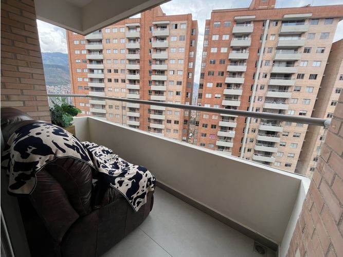 Apartamento de 3 alcobas en venta en Zona Industrial 1, Bello, 82 m² · foto 7 de 22