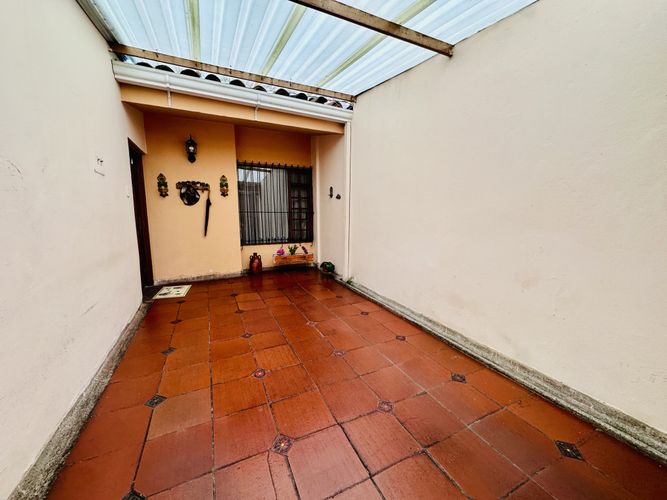 Casa en venta en Laura Vicuña, Chía · foto 2 de 24