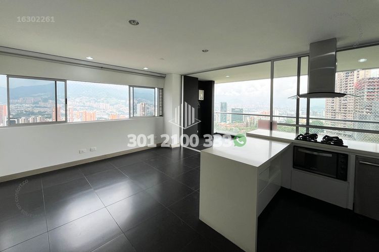 Apartamento de 2 alcobas en arriendo en Los Balsos, Medellín, 89 m² · foto 3 de 22
