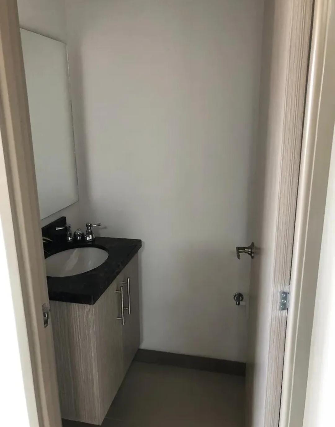 Apartamento en venta en Suramerica, La Estrella · foto 15 de 24