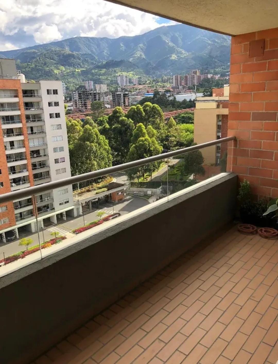 Apartamento en venta en Suramerica, La Estrella · foto 18 de 24