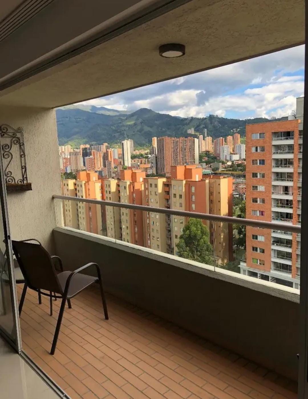 Apartamento en venta en Suramerica, La Estrella · foto 10 de 24