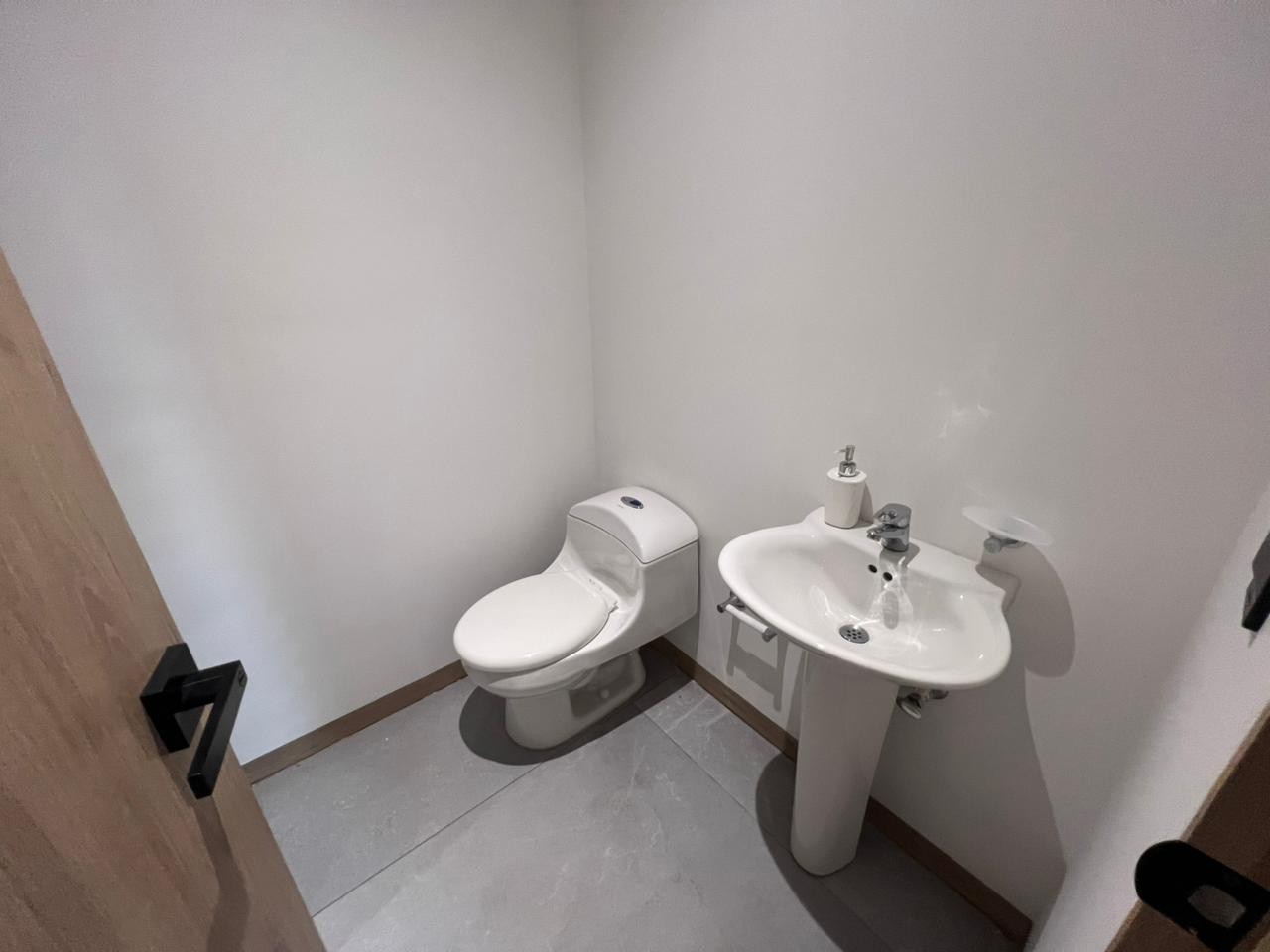 Apartamento en arriendo en El Campestre, Medellín · foto 9 de 23