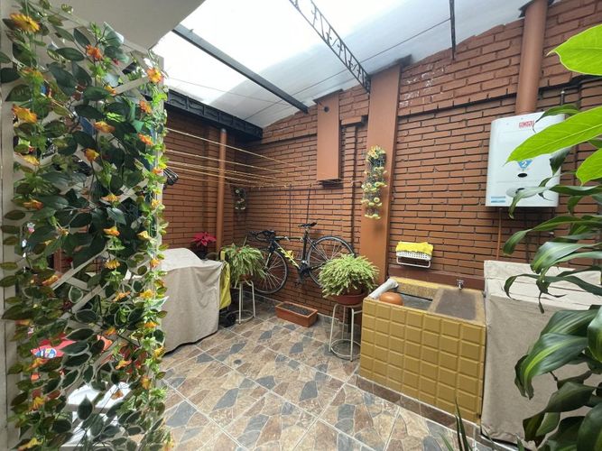 Casa de 4 alcobas en venta en Morato, Bogotá, 183 m² · foto 6 de 18