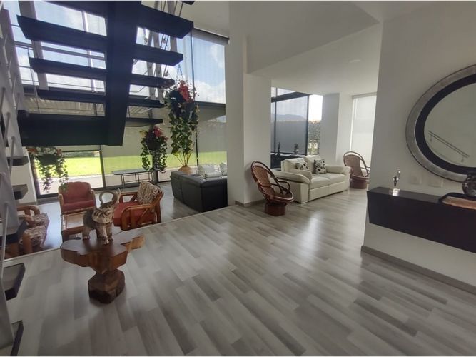 Casa de 3 alcobas en venta en Pueblo Viejo, Cota, 310 m² · foto 16 de 24