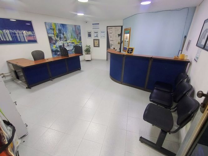 Oficina en arriendo en La Candelaria, Medellín, 365 m² · foto 2 de 23