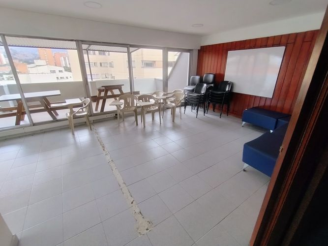 Oficina en arriendo en La Candelaria, Medellín, 365 m² · foto 15 de 23