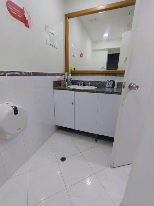 Oficina en arriendo en La Candelaria, Medellín, 365 m² · foto 19 de 23
