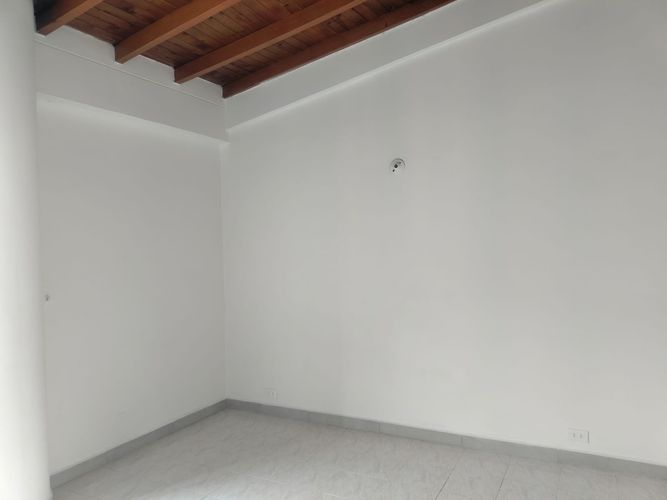 Apartamento de 3 alcobas en arriendo en El Poblado, Medellín, 230 m² · foto 14 de 16