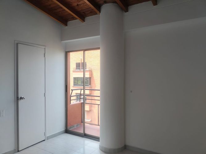 Apartamento de 3 alcobas en arriendo en El Poblado, Medellín, 230 m² · foto 13 de 16
