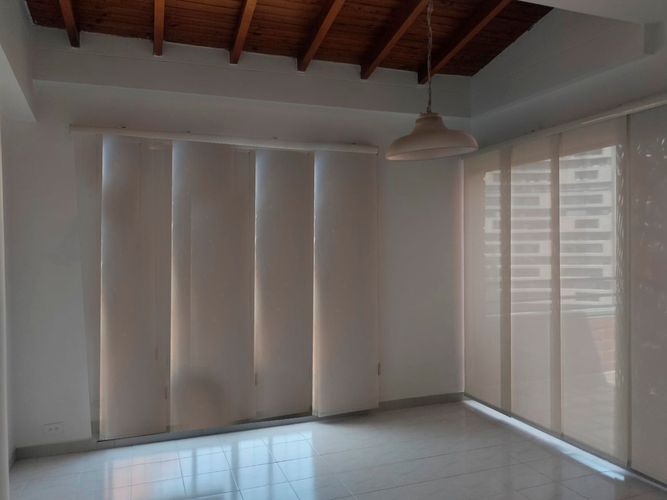 Apartamento de 3 alcobas en arriendo en El Poblado, Medellín, 230 m² · foto 3 de 16