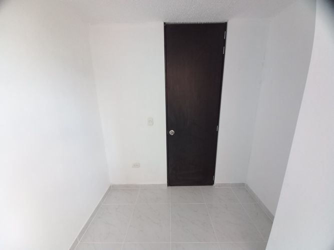 Apartamento de 3 alcobas en venta en San Tropel, Ibagué, 42 m² · foto 16 de 24