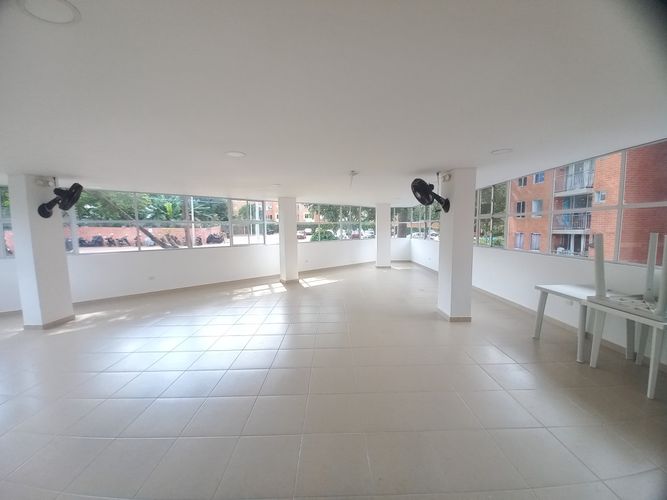 Apartamento de 3 alcobas en venta en San Tropel, Ibagué, 42 m² · foto 21 de 24