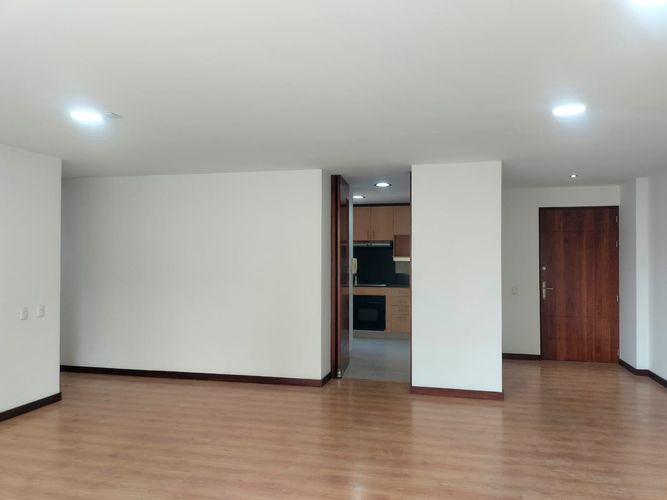 Apartamento de 3 alcobas en arriendo en El Poblado, Medellín, 128 m² · foto 2 de 16