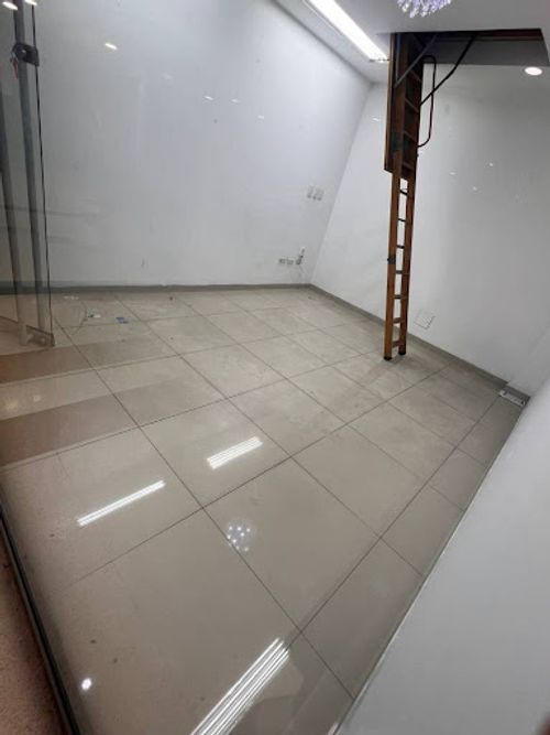 Local en arriendo en Jardin Botanico, Medellín, 14 m² · foto 14 de 24