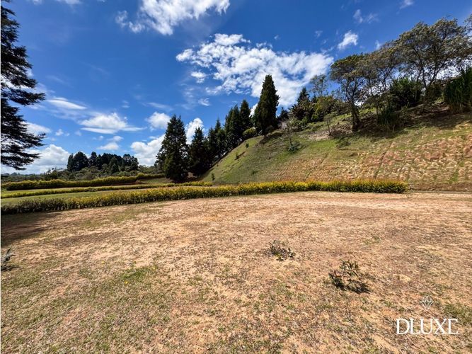 Lote en venta en Mampuesto, Rionegro, 3928 m² · foto 5 de 12