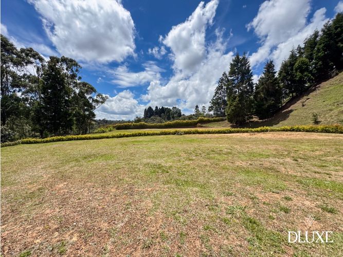 Lote en venta en Mampuesto, Rionegro, 3928 m² · foto 7 de 12