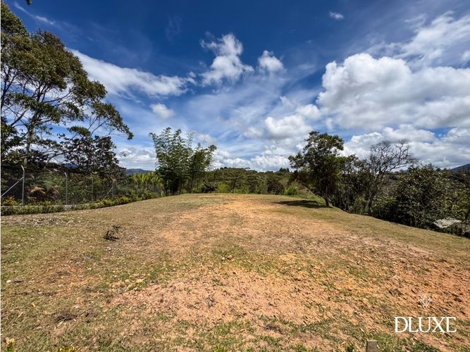 Lote en venta en Mampuesto, Rionegro, 3928 m² · foto 10 de 12