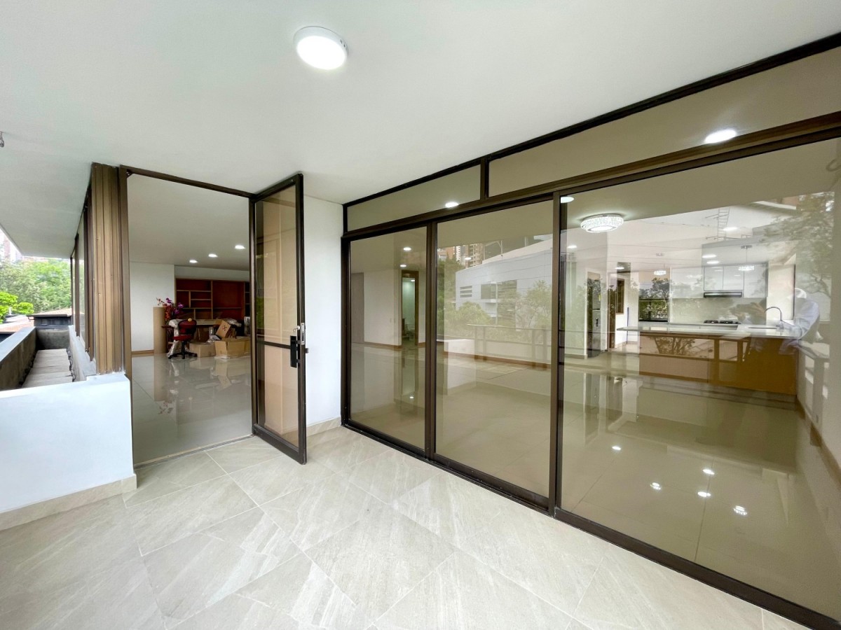 Apartamento en arriendo en El Poblado, Medellín · foto 11 de 24