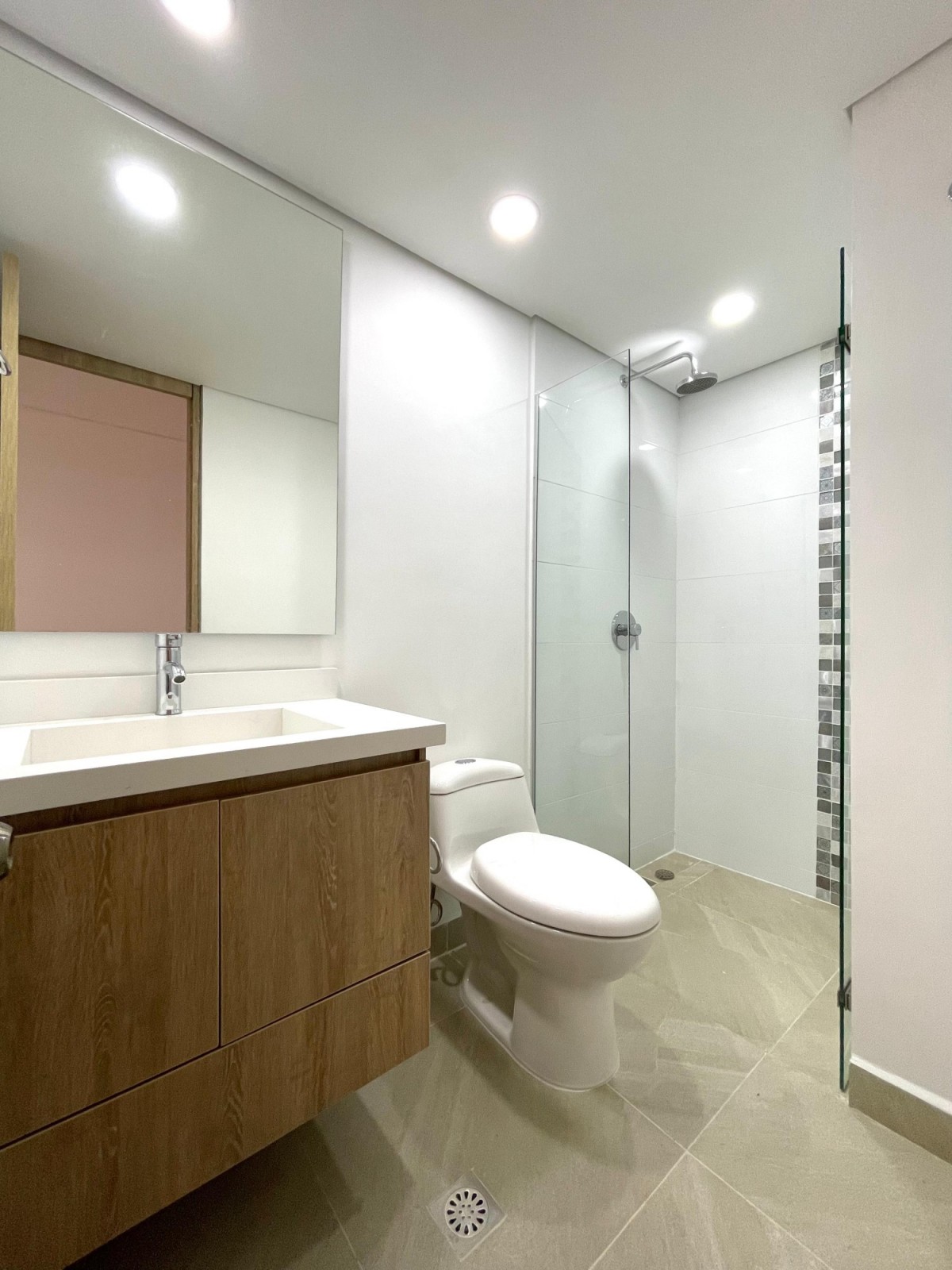 Apartamento en arriendo en El Poblado, Medellín · foto 15 de 24