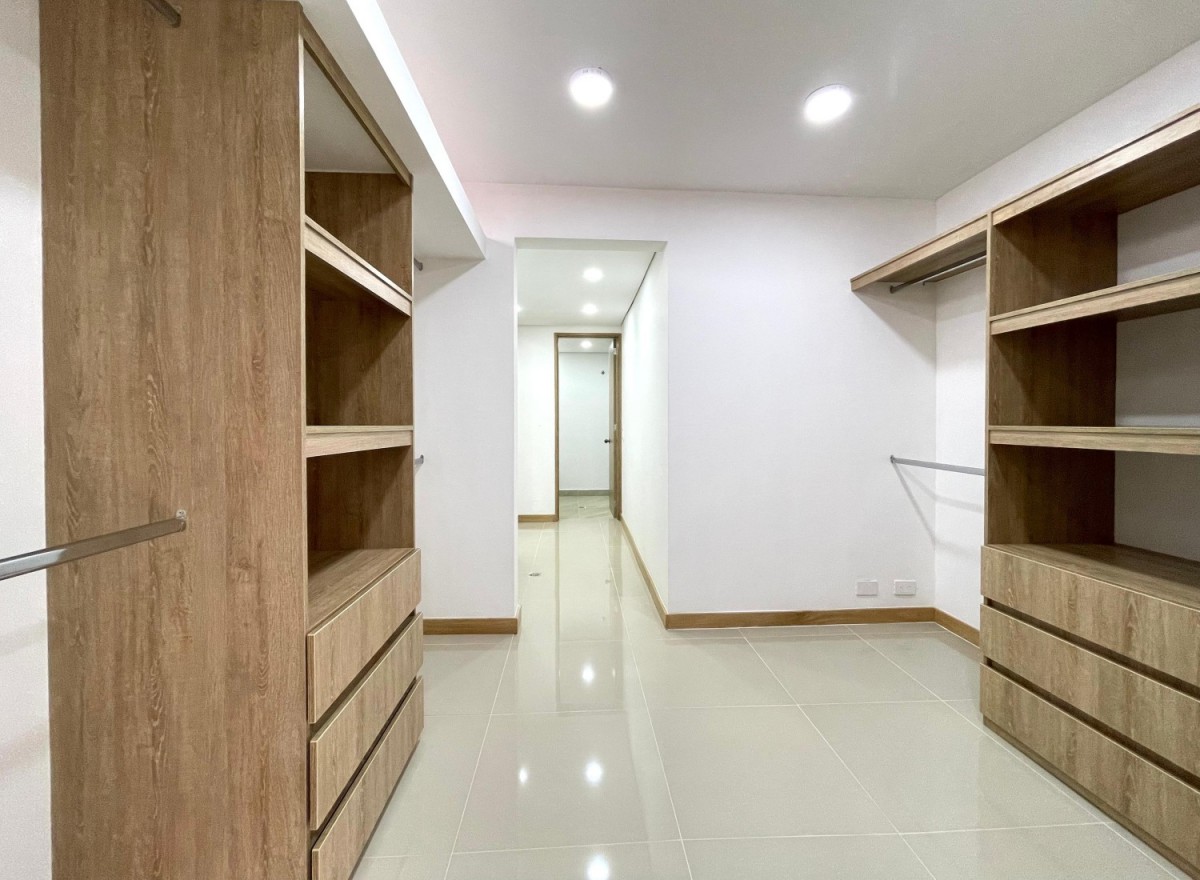 Apartamento en arriendo en El Poblado, Medellín · foto 18 de 24