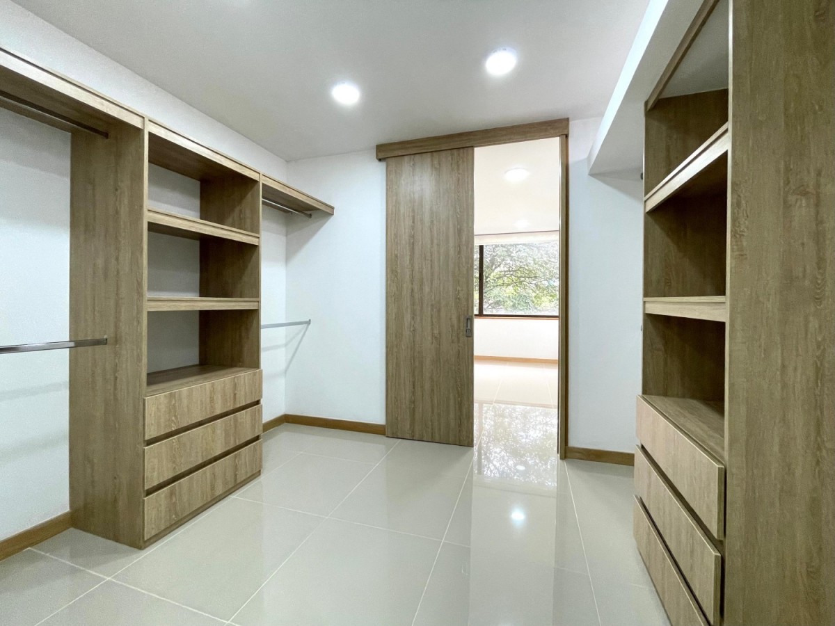 Apartamento en arriendo en El Poblado, Medellín · foto 19 de 24