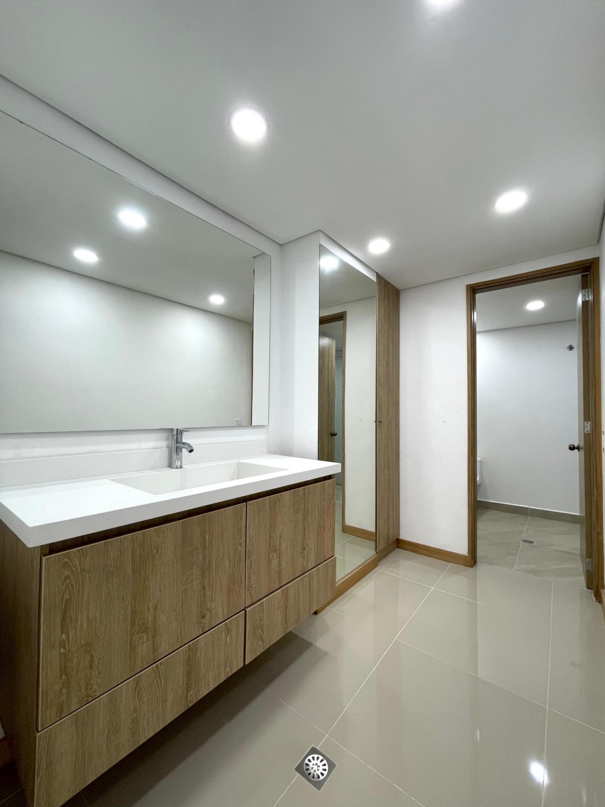 Apartamento en arriendo en El Poblado, Medellín · foto 21 de 24