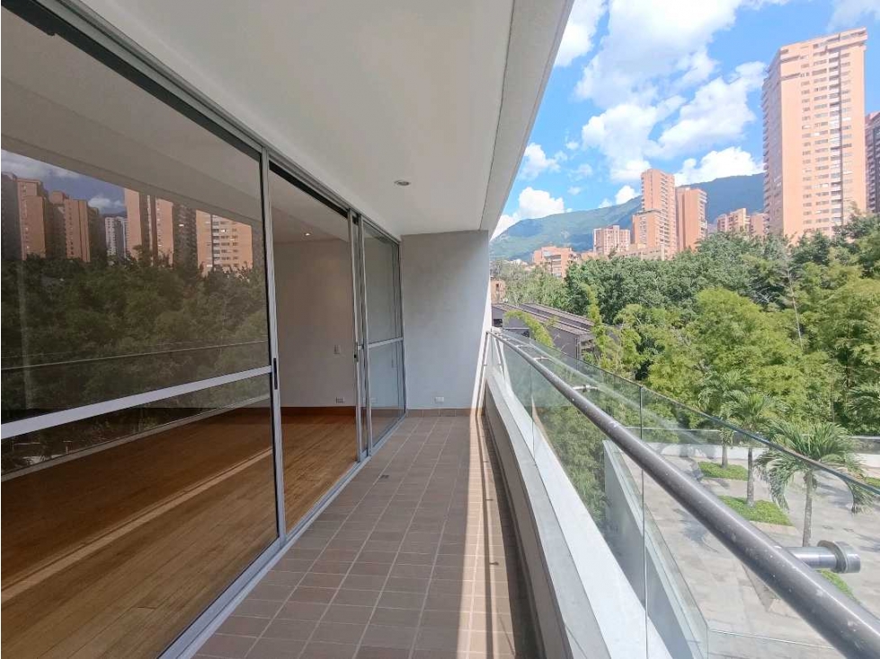 Apartaestudio en Arriendo en Milla de Oro, Medellín