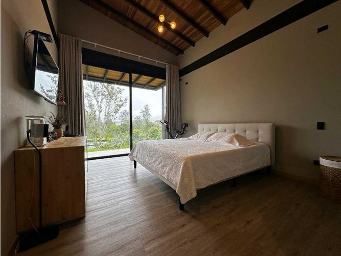 Casa de 3 alcobas en venta en Pantanillo, El Retiro, 255 m² · foto 7 de 18
