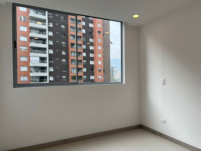 Apartamento de 2 alcobas en arriendo en Loma Del Esmeraldal, Envigado, 98 m² · foto 8 de 15