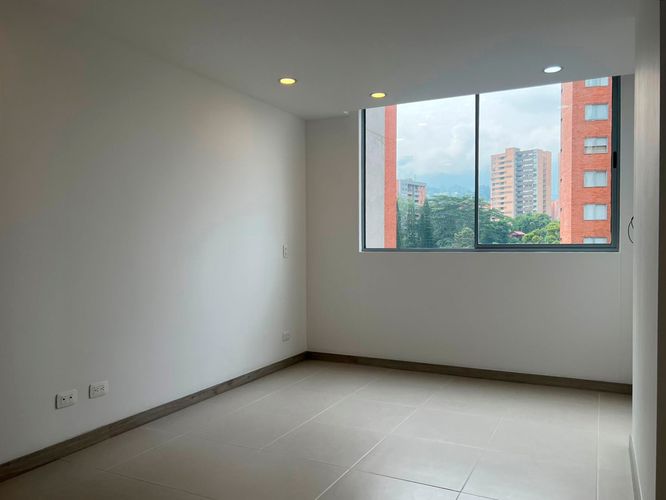 Apartamento de 2 alcobas en arriendo en Loma Del Esmeraldal, Envigado, 98 m² · foto 12 de 15