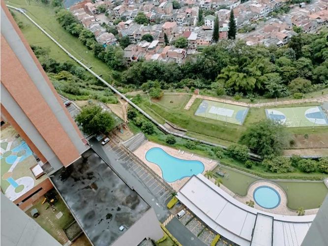 Apartamento de 4 alcobas en venta en Niquia, Bello, 120 m² · foto 21 de 22