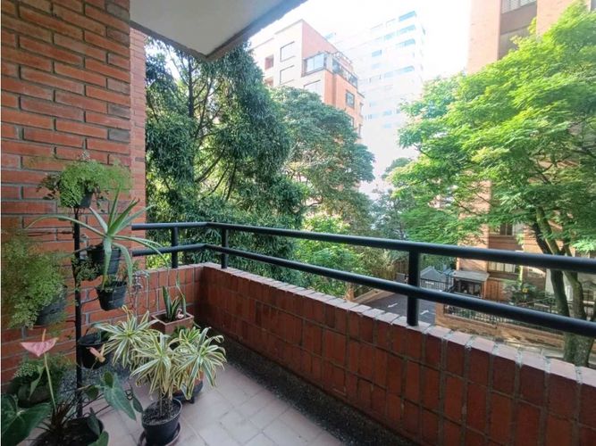 Apartamento de 3 alcobas en venta en La Florida, Medellín, 172 m² · foto 2 de 19