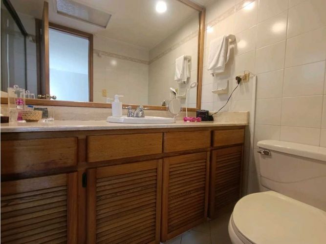 Apartamento de 3 alcobas en venta en La Florida, Medellín, 172 m² · foto 6 de 19