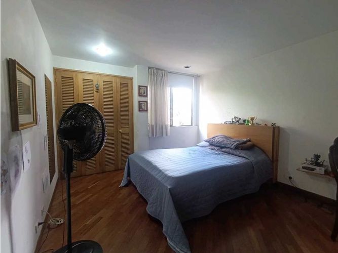 Apartamento de 3 alcobas en venta en La Florida, Medellín, 172 m² · foto 8 de 19