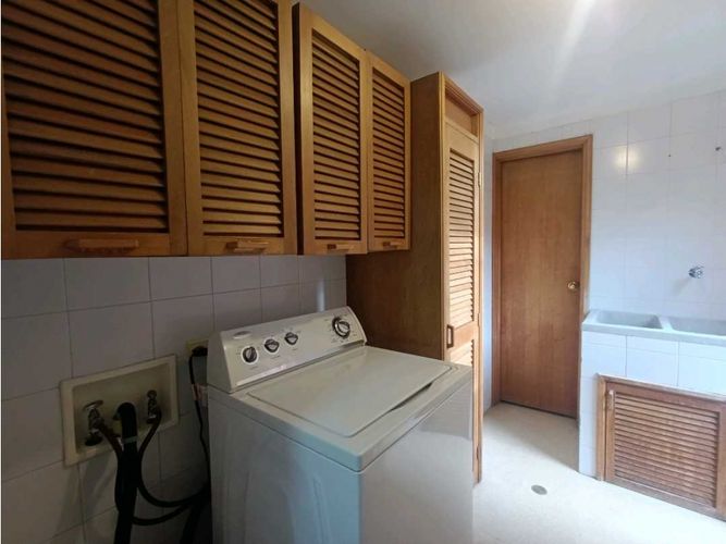 Apartamento de 3 alcobas en venta en La Florida, Medellín, 172 m² · foto 13 de 19