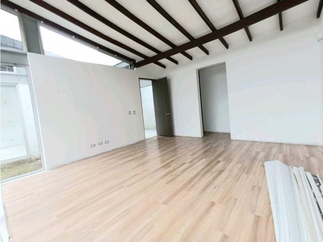 Casa de 5 alcobas en venta en Loma Del Escobero, Envigado, 400 m² · foto 8 de 24