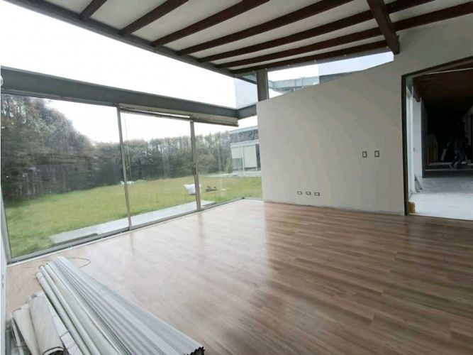 Casa de 5 alcobas en venta en Loma Del Escobero, Envigado, 400 m² · foto 9 de 24