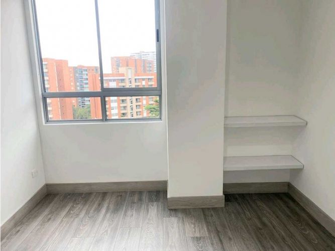 Apartamento de 3 alcobas en arriendo en Loma Del Esmeraldal, Envigado, 113 m² · foto 6 de 24