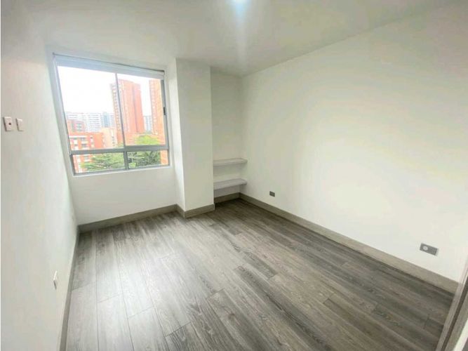 Apartamento de 3 alcobas en arriendo en Loma Del Esmeraldal, Envigado, 113 m² · foto 7 de 24