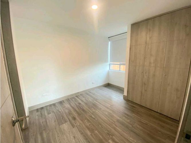 Apartamento de 3 alcobas en arriendo en Loma Del Esmeraldal, Envigado, 113 m² · foto 10 de 24