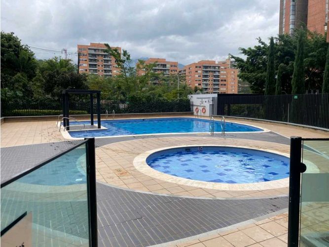 Apartamento de 3 alcobas en arriendo en Loma Del Esmeraldal, Envigado, 113 m² · foto 22 de 24