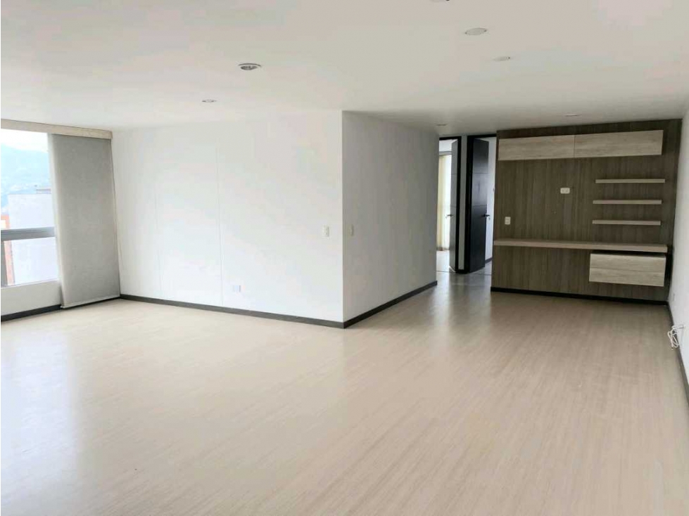 Apartamento en arriendo en Loma El Atravesado, Envigado · foto 9 de 24