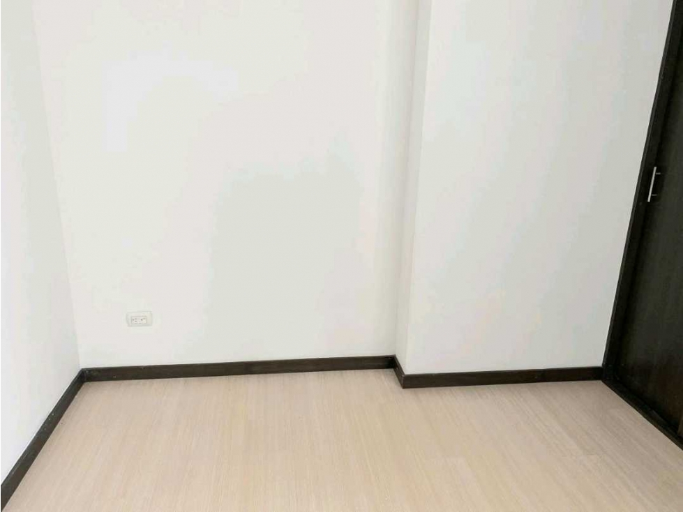 Apartamento en arriendo en Loma El Atravesado, Envigado · foto 11 de 24