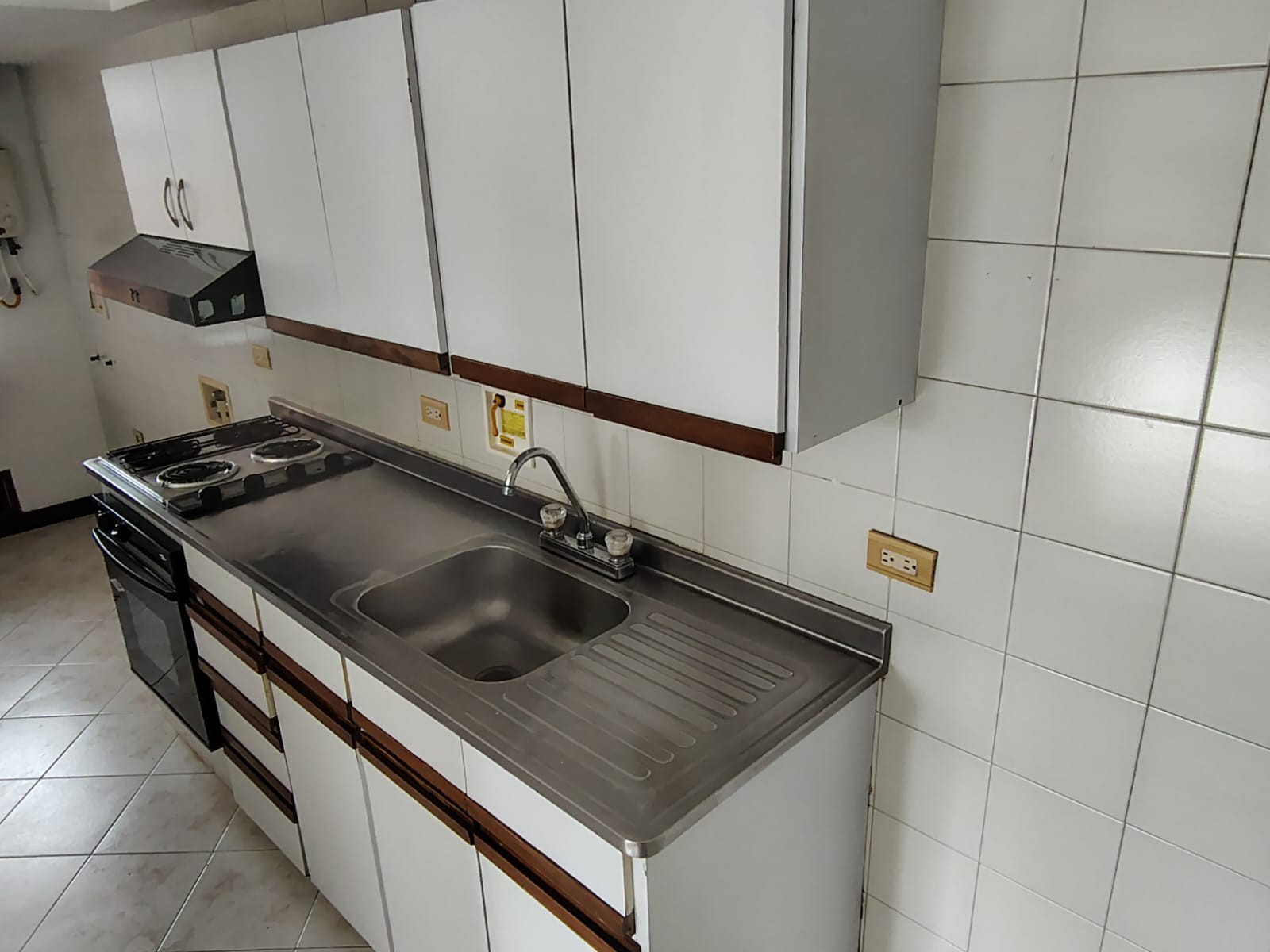 Apartamento en venta en Castropol, Medellín · foto 3 de 24