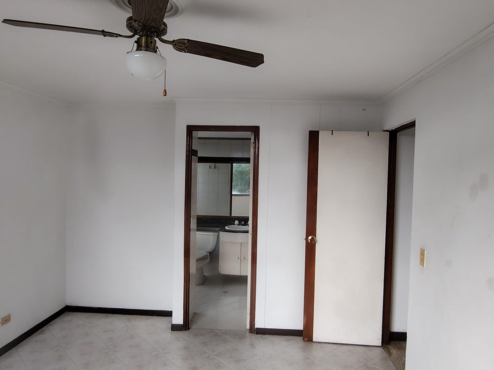 Apartamento en venta en Castropol, Medellín · foto 12 de 24