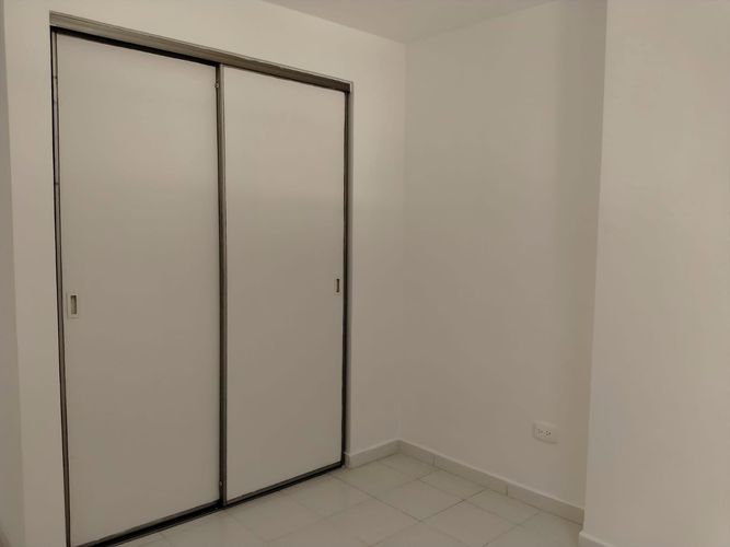 Apartamento de 3 alcobas en arriendo en El Poblado, Medellín, 73 m² · foto 8 de 17