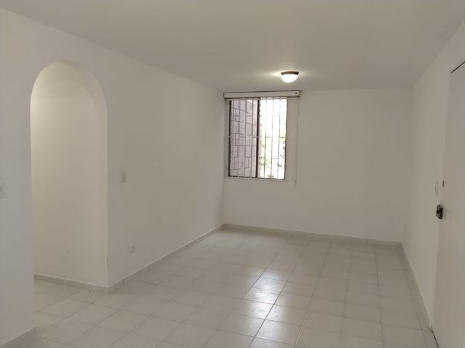 Apartamento de 3 alcobas en arriendo en El Poblado, Medellín, 73 m² · foto 10 de 17