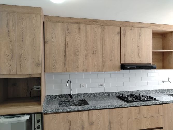Apartamento de 3 alcobas en arriendo en El Poblado, Medellín, 73 m² · foto 4 de 17