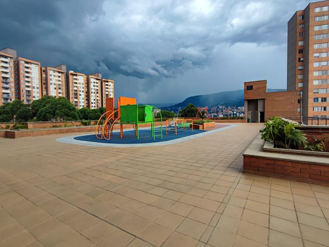 Apartamento de 3 alcobas en venta en Zona Rural, Itagüí, 81 m² · foto 15 de 24